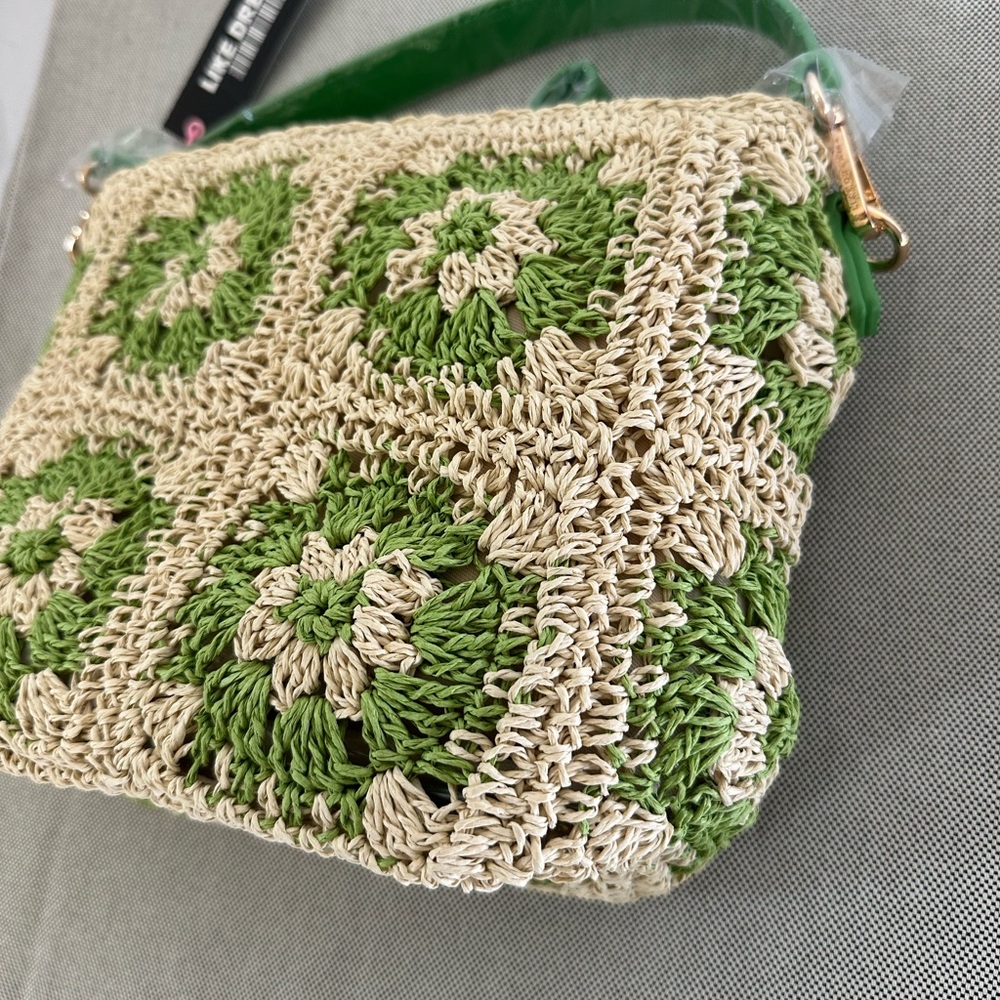 NWT LIKEDREAMS Green and Cream Women's Crochet Shoulder Bag - Picture 4 of 10